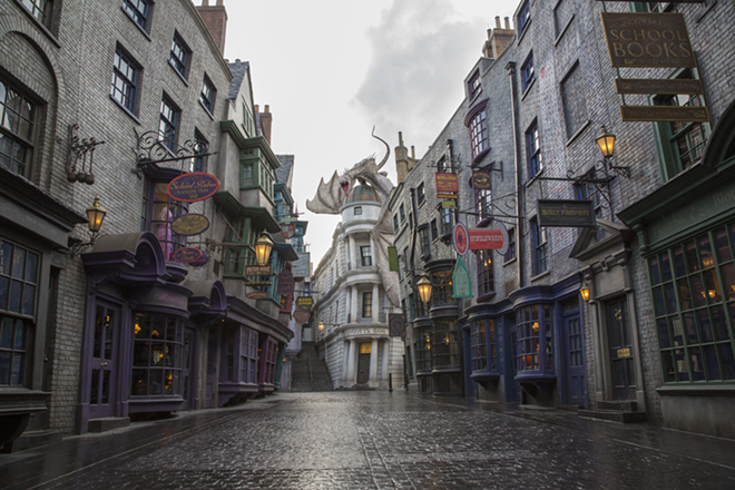 Up her Alley â€” the Stand-Up Librarian at Universal Orlando (w/videos) - UNIVERSAL ORLANDO
