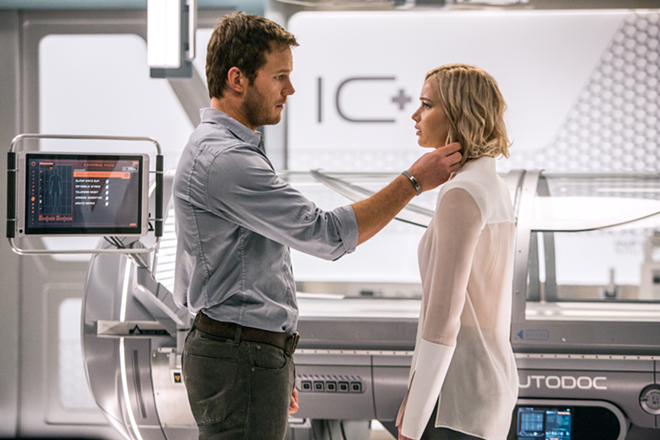 Chris Pratt stars as Jim and Jennifer Lawrence as Aurora in Columbia Pictures' PASSENGERS. - JaimTrueblood © 2016 Columbia Pictures Industrie, Inc.