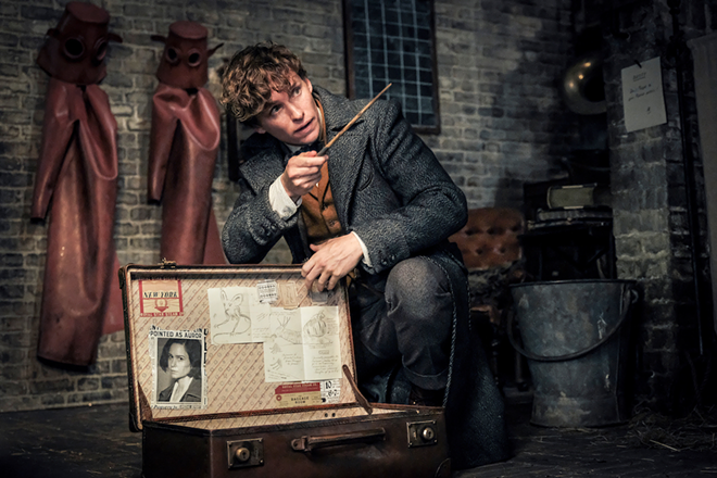 'Fantastic Beasts: Crimes of Grindelwald' brings the holiday magic. - Promotional still