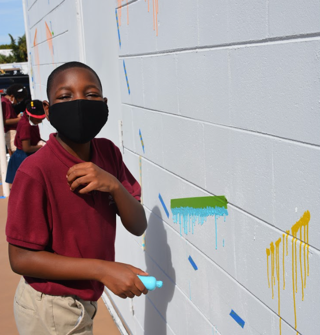 Ya La’Ford’s latest mural leaves St. Petersburg students dripping in hope