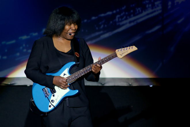 Joan Armatrading at Capitol Theatre in Clearwater on Fri., May 1, 2015 - Kevin Tighe