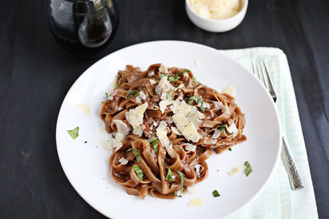 Red wine pasta to cure any case of the Mondays - Abeautifulmess.com