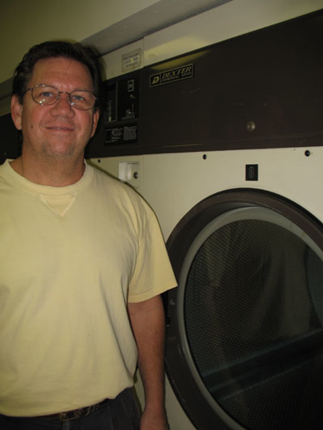 MAN VS. MACHINES: Richert of Tampa's Laundromat Express - Alex Pickett