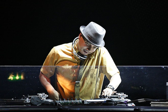 Mix Master Mike, pictured in 2007. - FABIO VENNI FROM LONDON, UK, CC BY-SA 2.0 , VIA WIKIMEDIA COMMONS