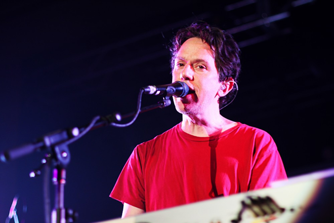 John Linnell, They Might Be Giants - Drunkcameraguy