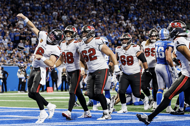 The Bucs sneak out a victory over Lions