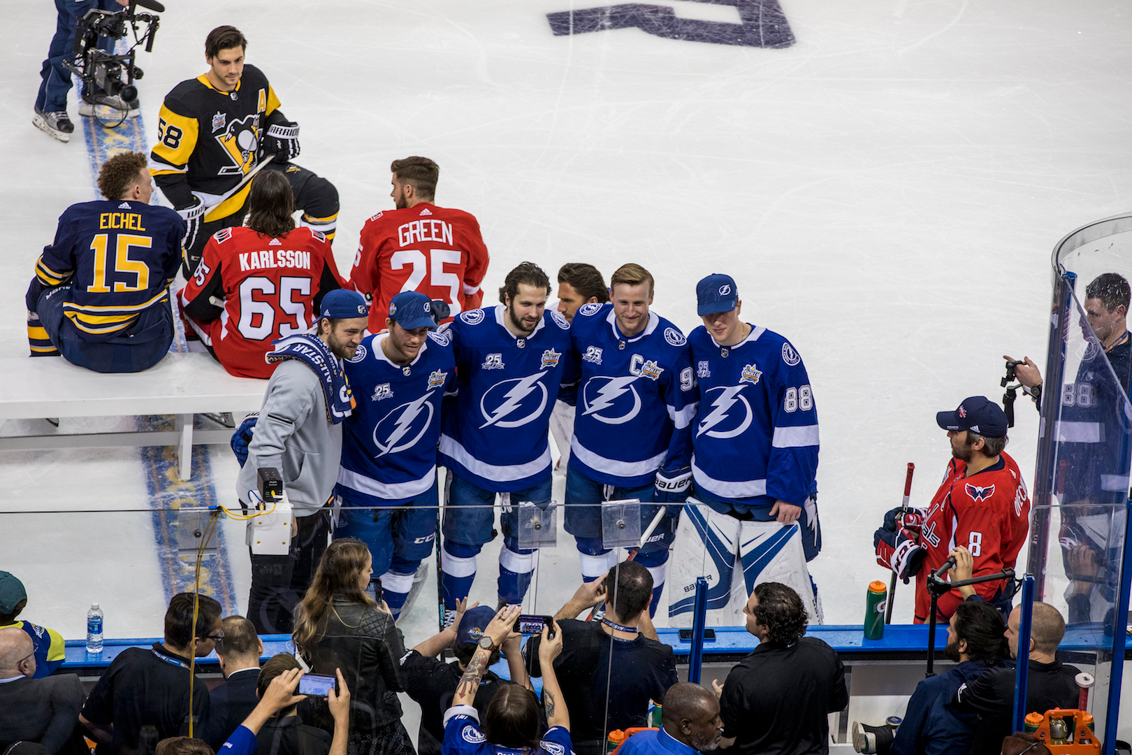 2018 Coors Light Nhl Stadium Series - by Nicole Abbett