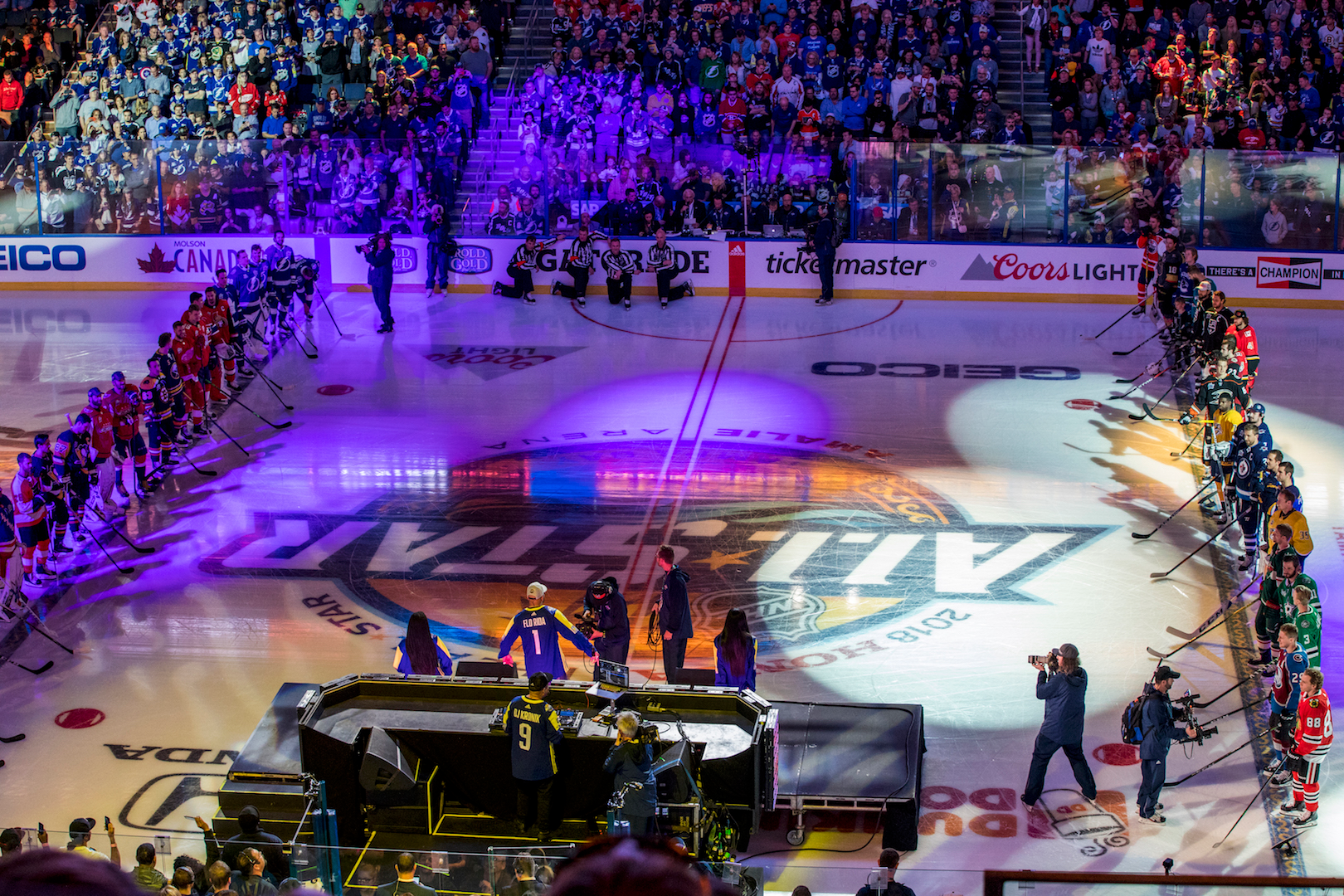 2018 Coors Light Nhl Stadium Series - by Nicole Abbett