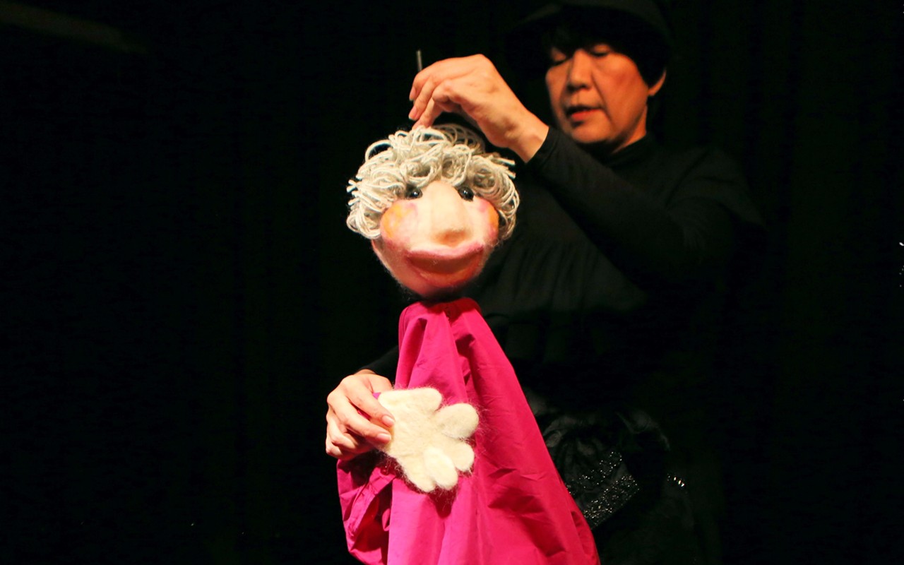 Japanese puppeteer Yanomi Shoshinz will perform "Happy Go Lucky" three separate times at Tampa Fringe Festival.