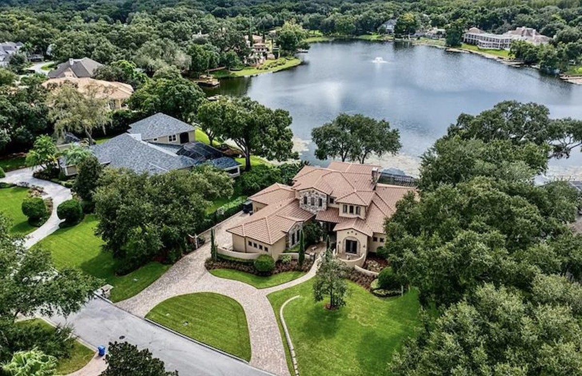 Former Buccaneer linebacker Quincy Black is selling his Tampa