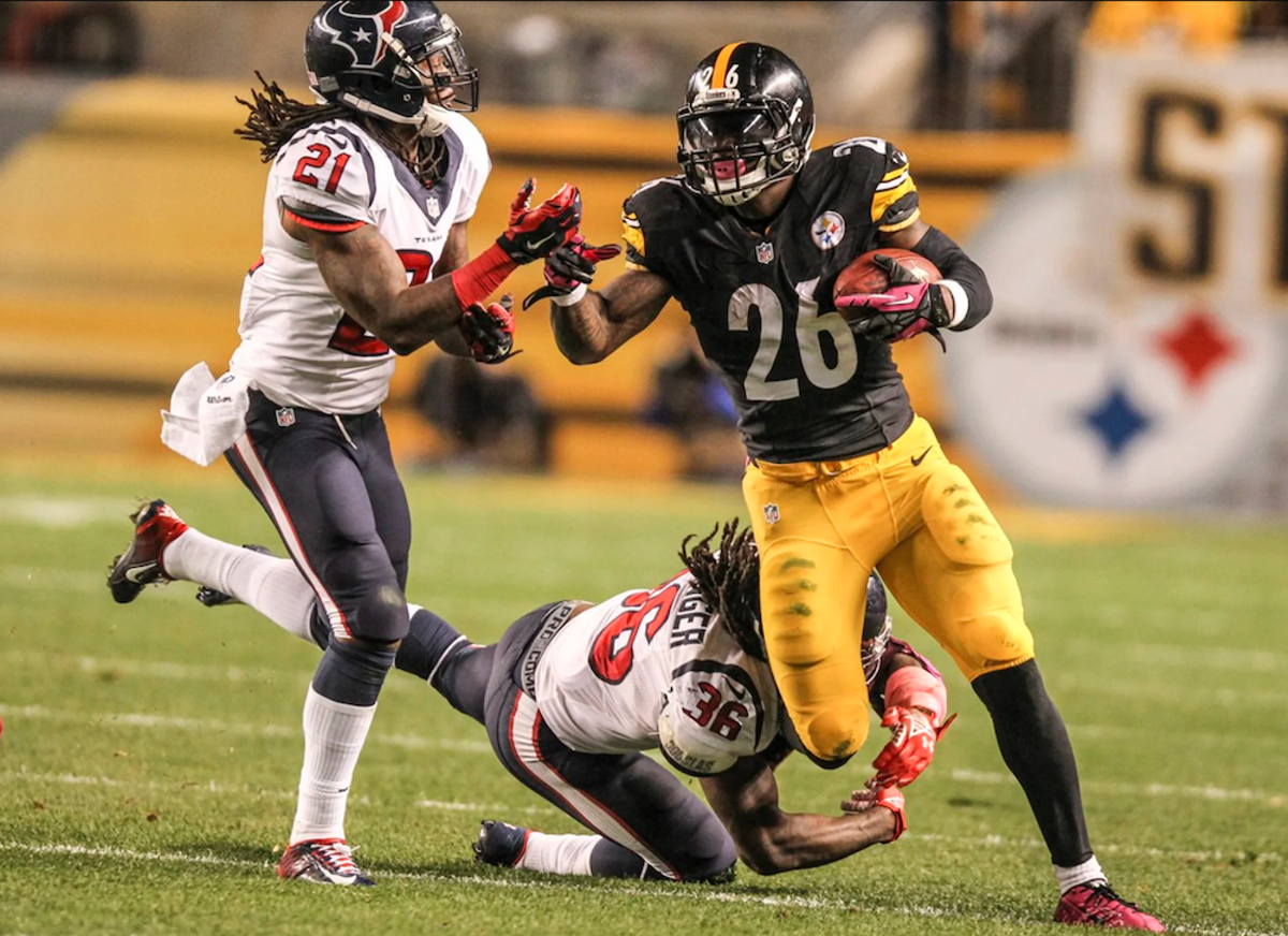 Buccaneers address mounting injuries, sign RB Le'Veon Bell