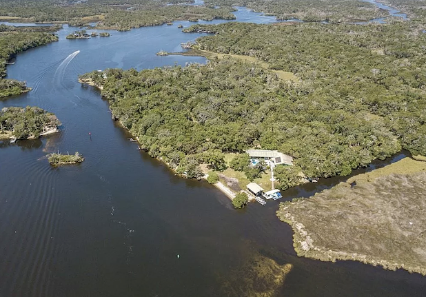 This 6-acre private island near Tampa Bay is now for sale, and it's ideal for scalloping