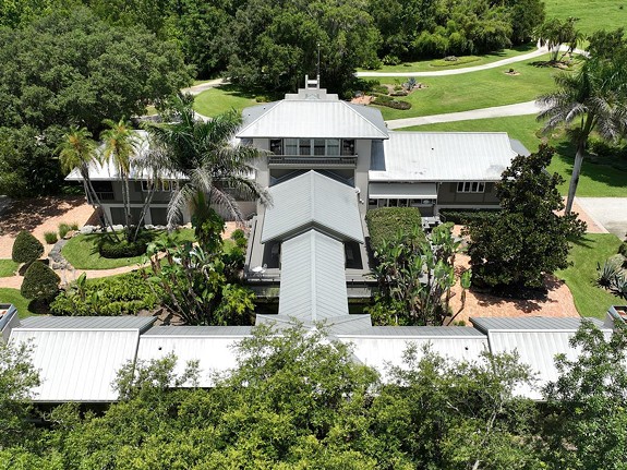 The Florida home of Ed Lowe, who created Kitty Litter, is now for sale