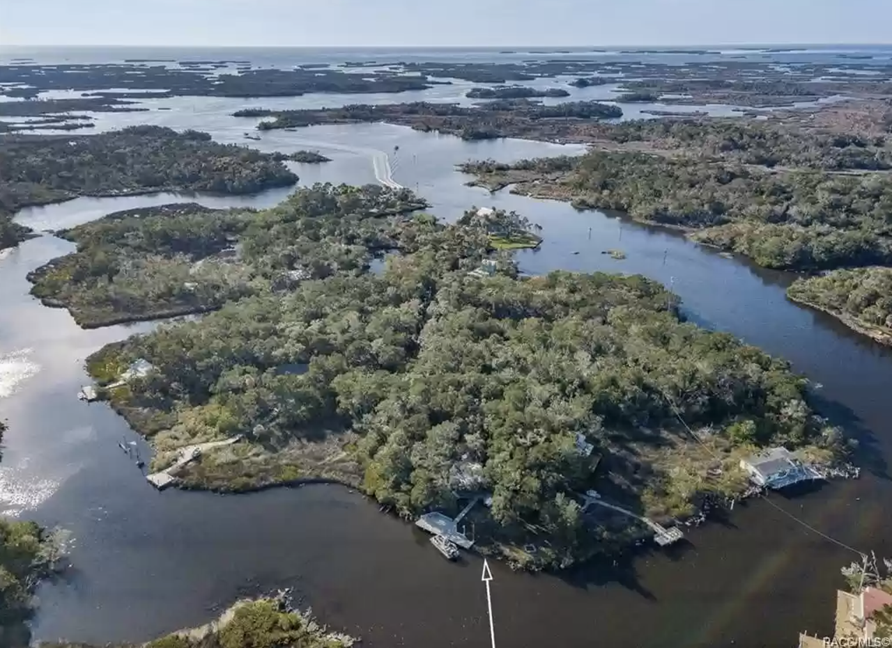 A remote river cabin is now for sale on Florida's Hellgate island for $385K
