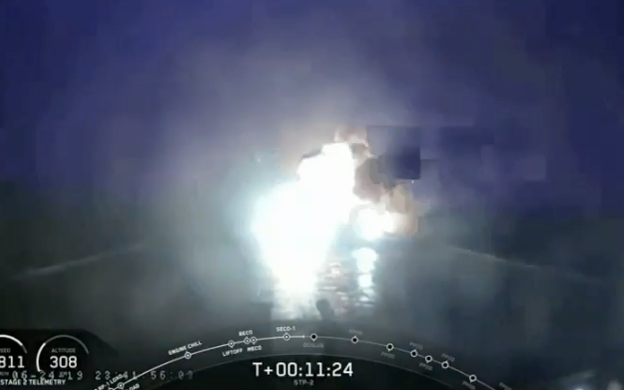 Video shows Space X Falcon Heavy booster rocket exploding off the Florida coast