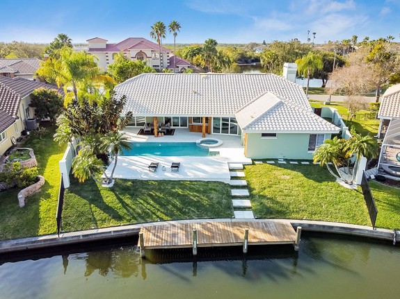 Vinny Testaverde's former Tampa house is now for sale