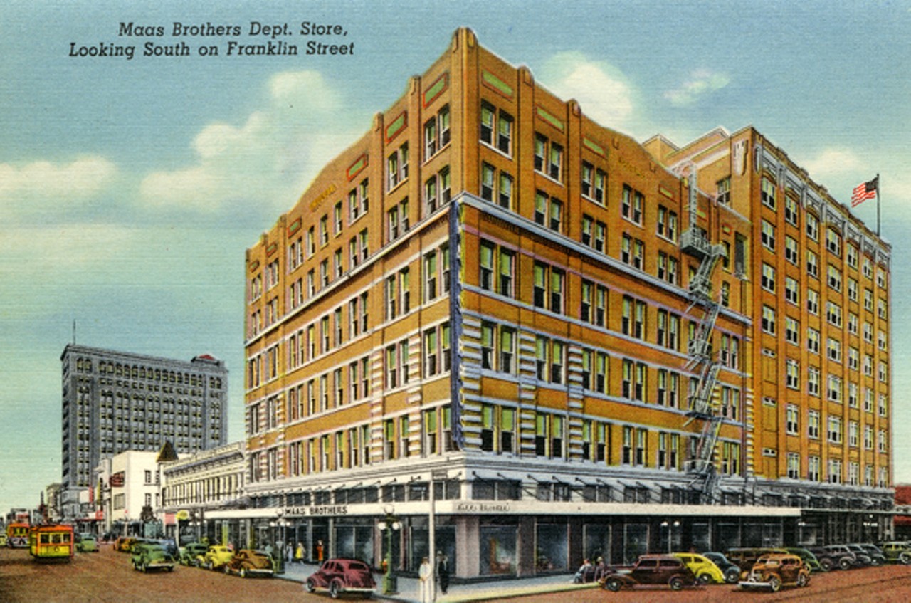 Maas Brothers Dept. Store in Tampa (1940).
