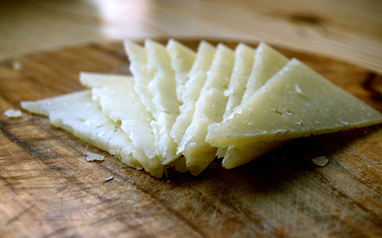 A Spanish cheese tasting is included in CL's weekend event round-up.